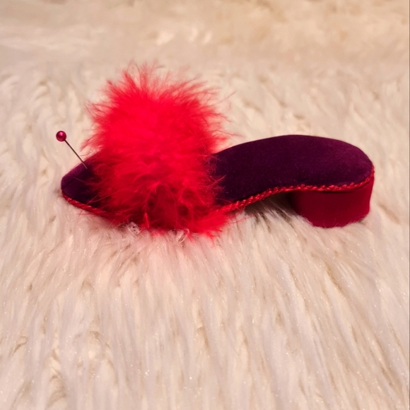 NIB Vintage Slipper Pincushion by Dritz Collectible Cushions - Picture 4 of 7